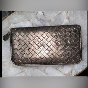 Bottega Veneta Intrecciato HERITAGE Metallic Woven Zip Around Wallet